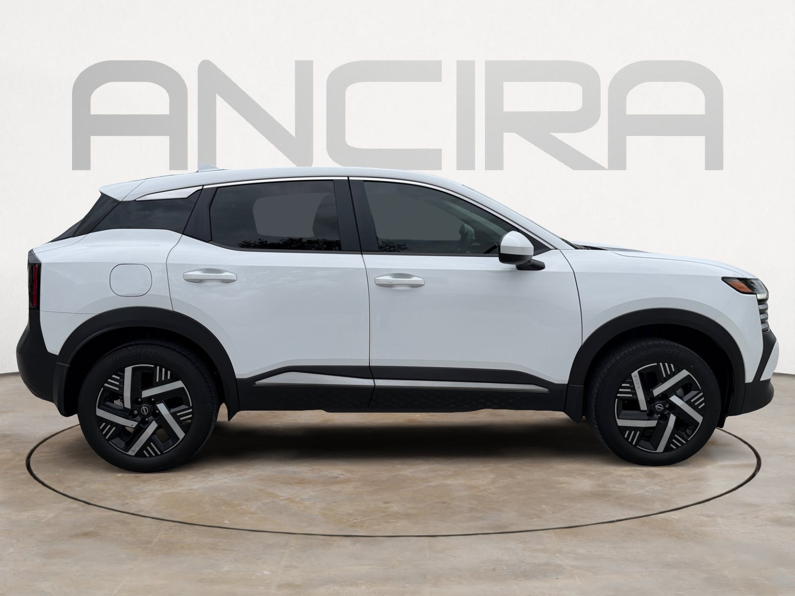 Used 2025 Nissan Kicks SV FWD image 12