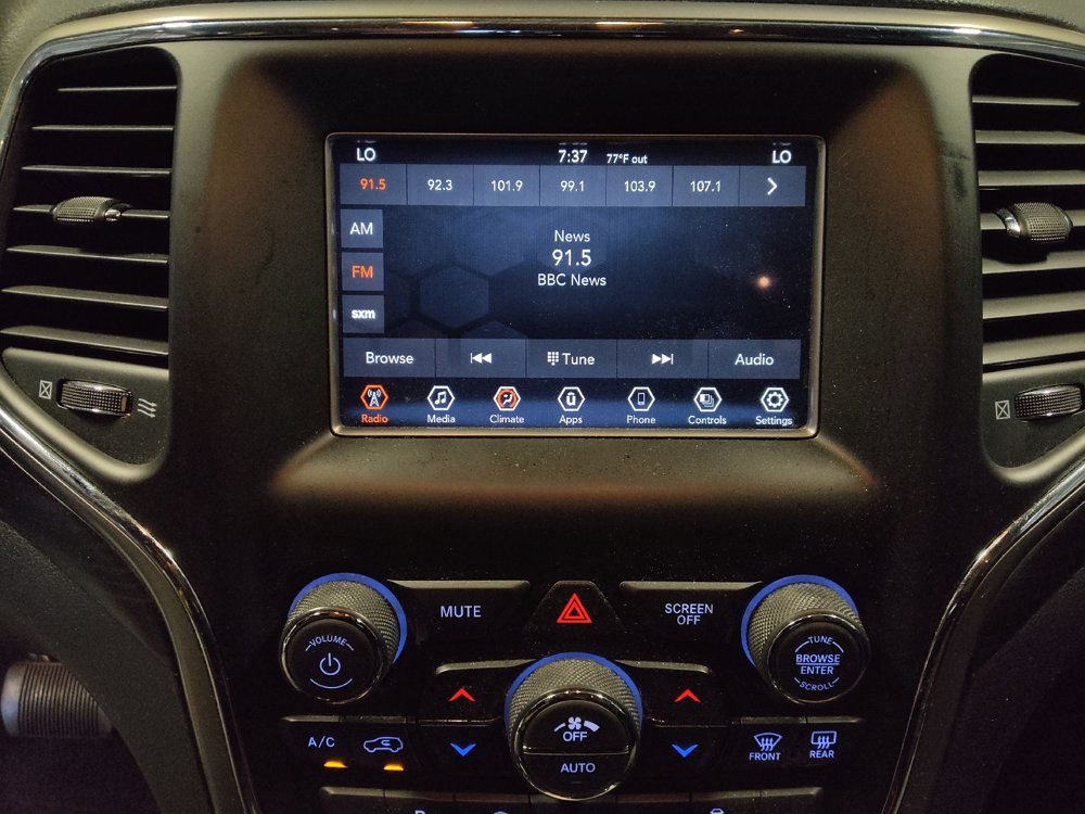 Used 2021 Jeep Grand Cherokee Laredo RWD image 25