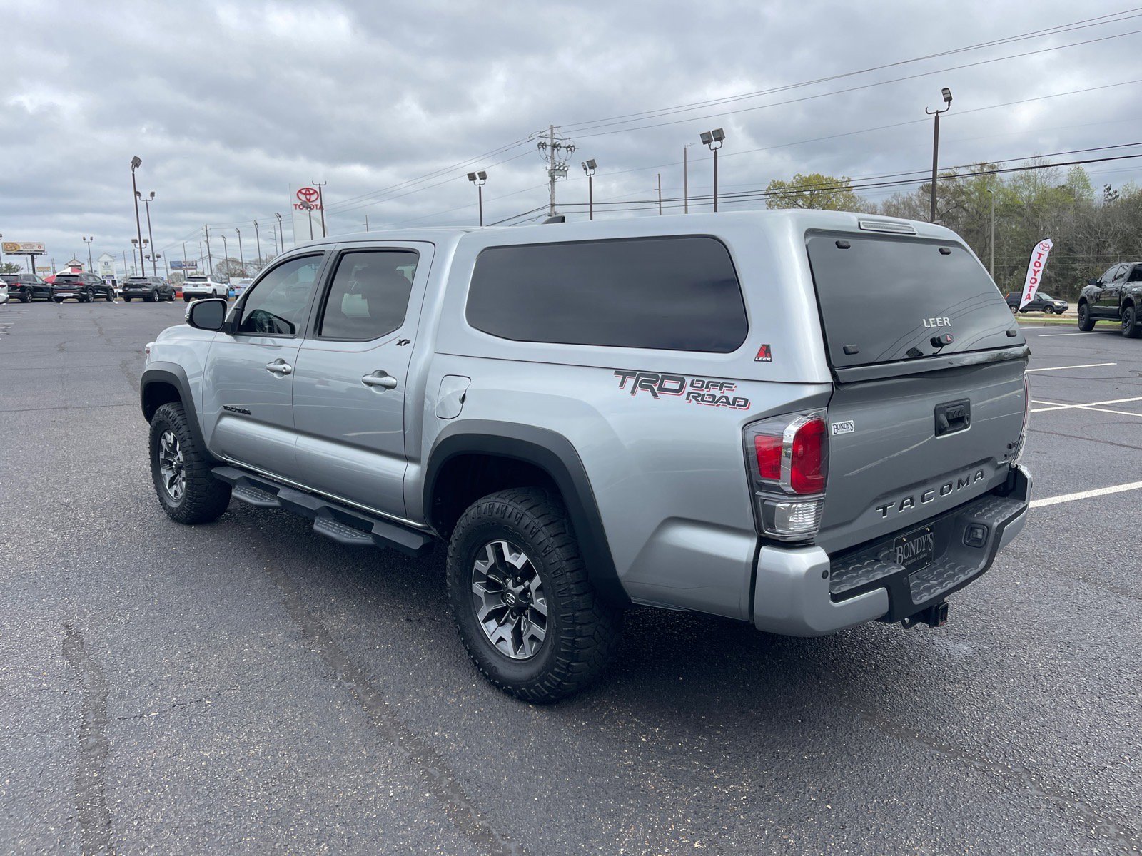 Used 2022 Toyota Tacoma TRD Off-Road w/ Technology Package image 14