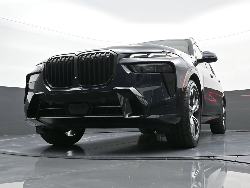 Used 2024 BMW X7 xDrive40i w/ Executive Package image 27