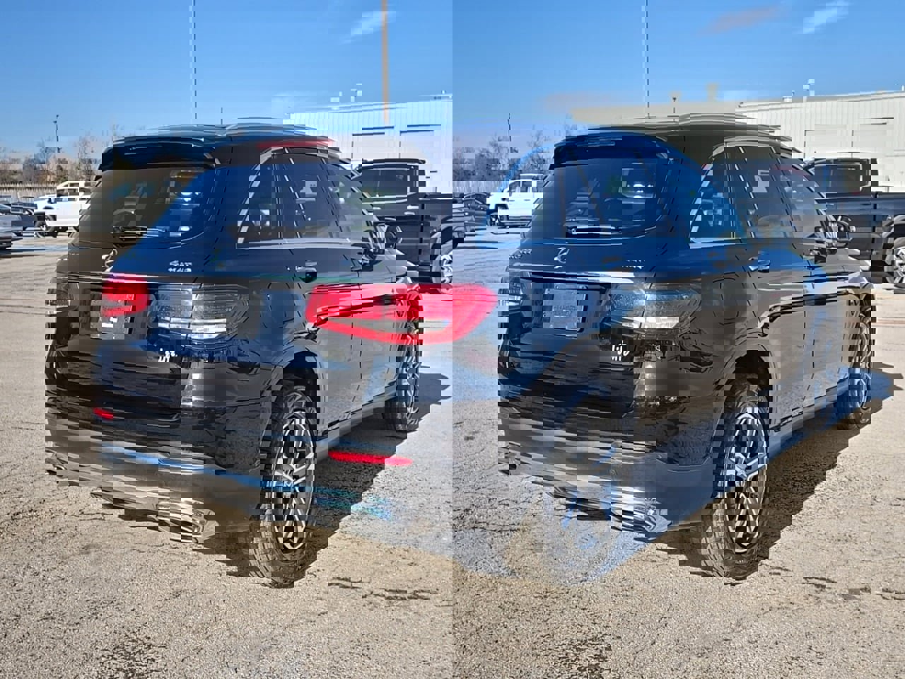 Used 2018 Mercedes-Benz GLC 300 4MATIC image 17