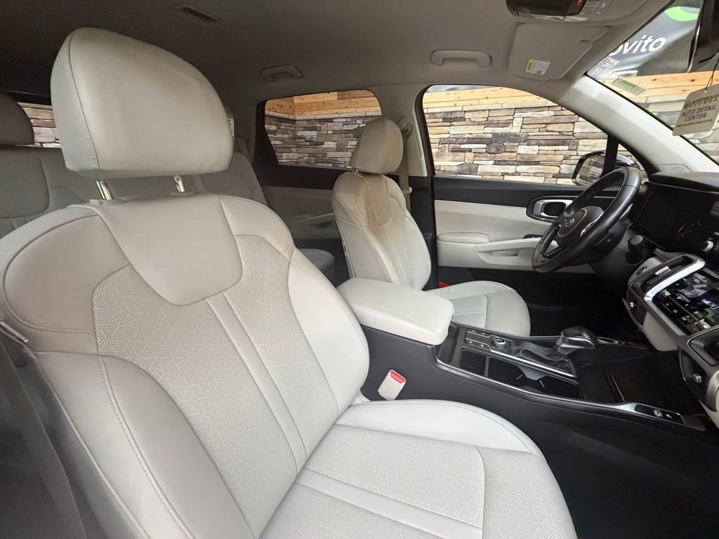 Used 2021 Kia Sorento S image 15