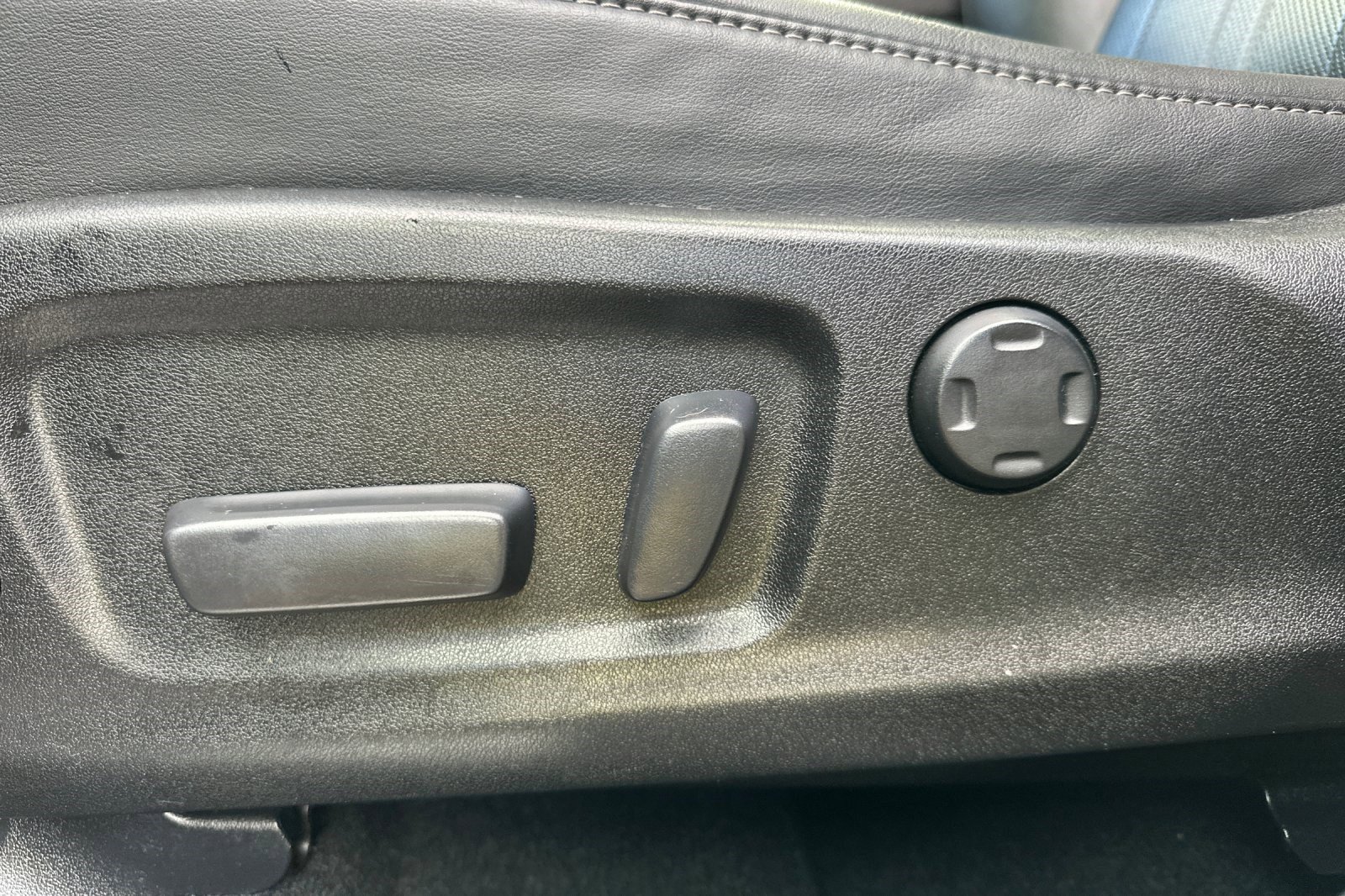 Used 2017 Lexus RX 450h AWD image 14