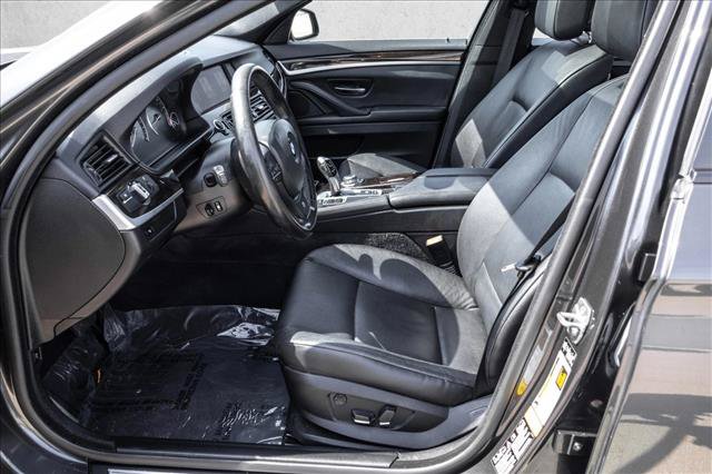 Used 2013 BMW 535i xDrive Sedan AWD/4WD image 12