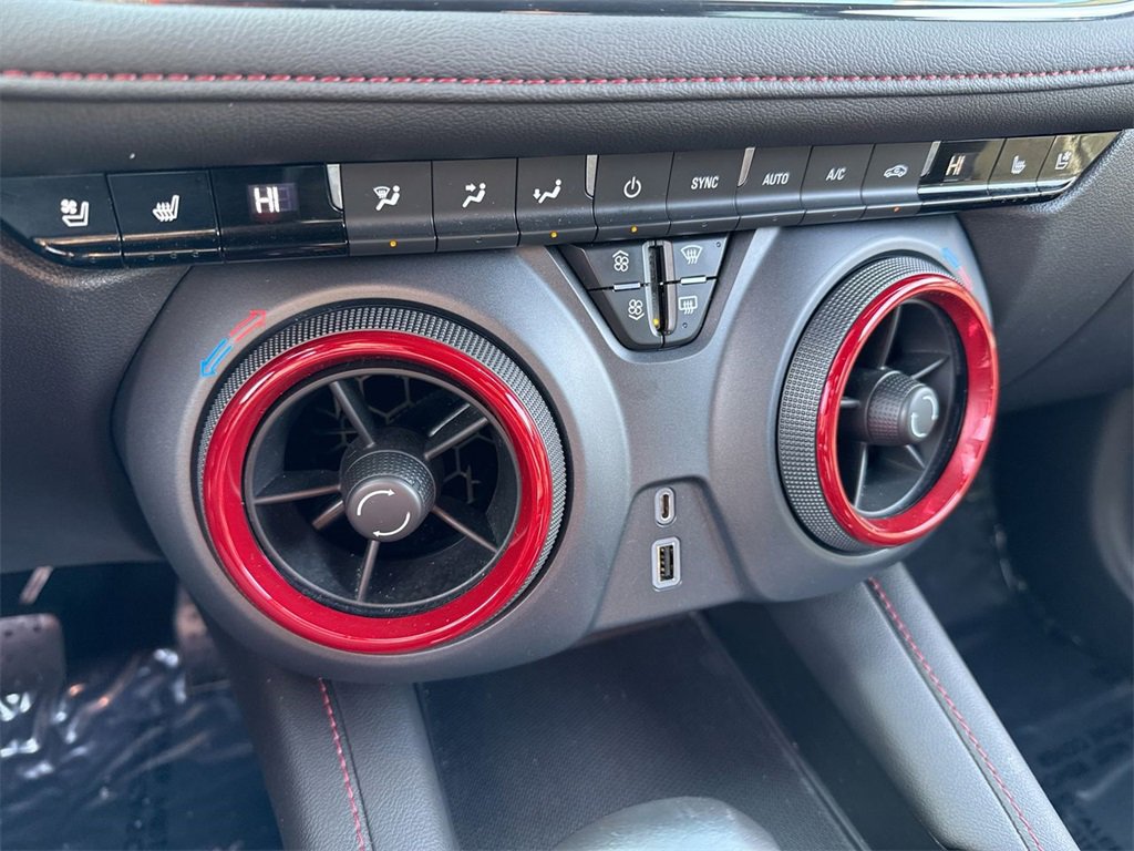 Used 2022 Chevrolet Blazer RS w/ Enhanced Convenience Package image 18