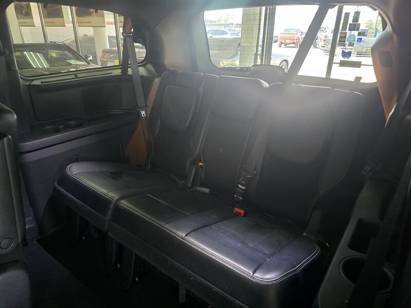 Used 2017 Dodge Grand Caravan SXT w/ Driver Convenience Group FWD image 11