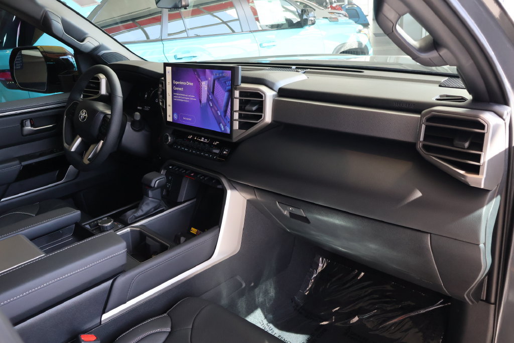 Used 2026 Toyota Sequoia Limited w/ TRD Off-Road Package AWD/4WD image 8