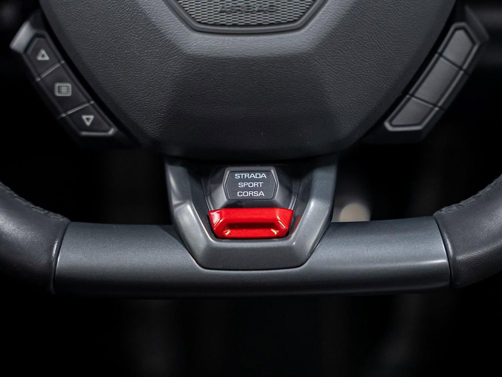 Used 2018 Lamborghini Huracan LP 580-2 image 49