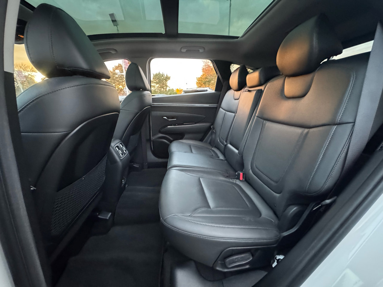 Used 2023 Hyundai Tucson Limited w/ Cargo Package image 7