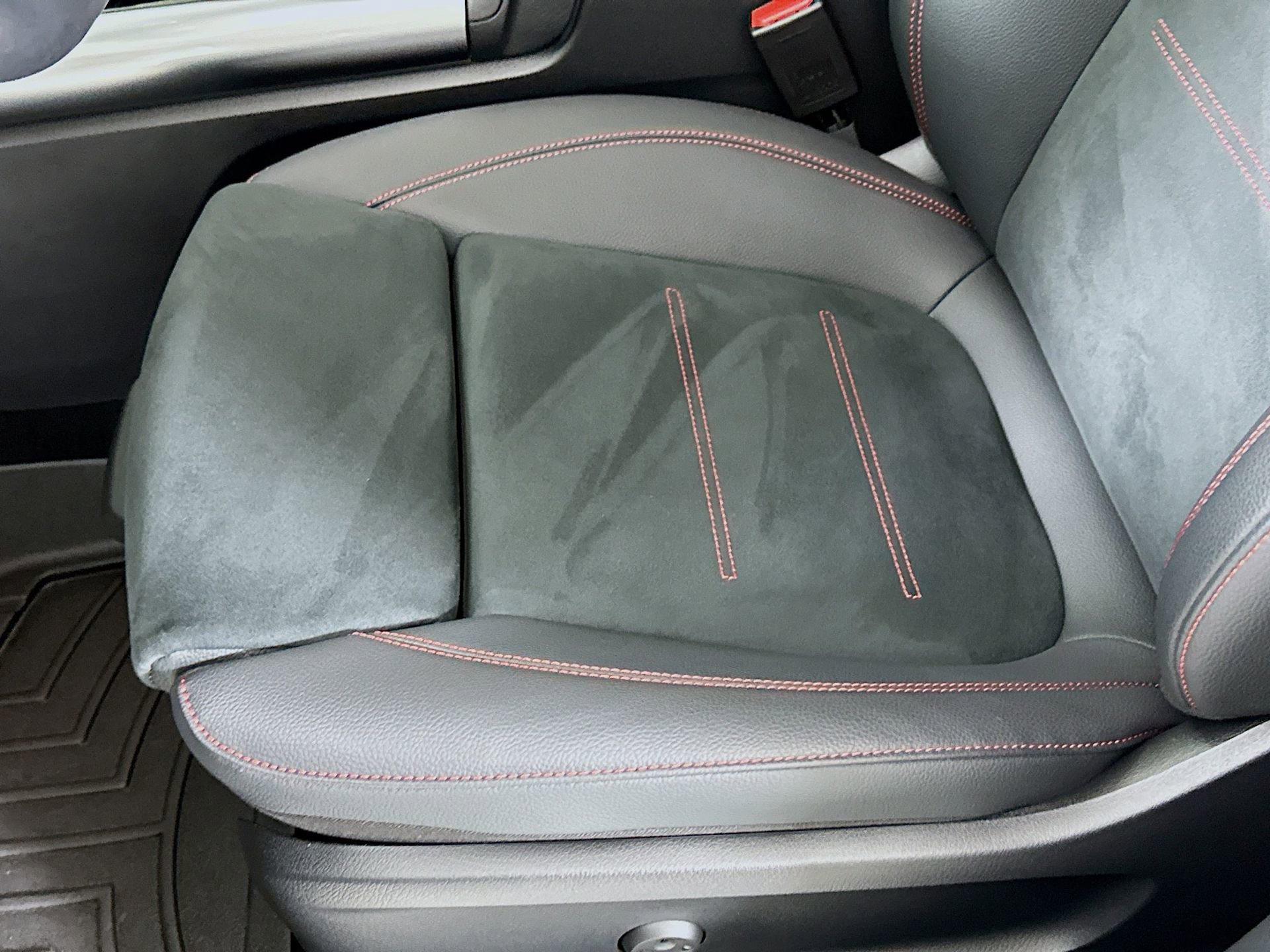 Certified 2026 Mercedes-Benz GLA 35 AMG 4MATIC image 19