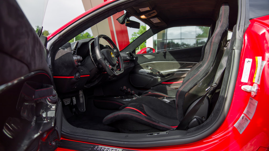 Used 2020 Ferrari 488 Pista Coupe RWD image 14