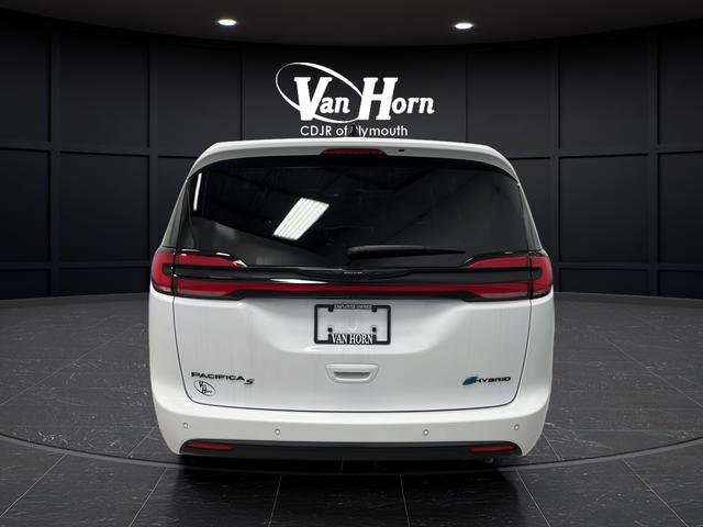 Used 2024 Chrysler Pacifica Limited FWD image 6