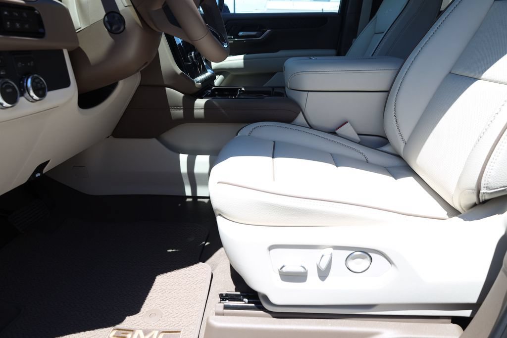 New 2026 GMC Yukon XL Denali AWD/4WD image 11