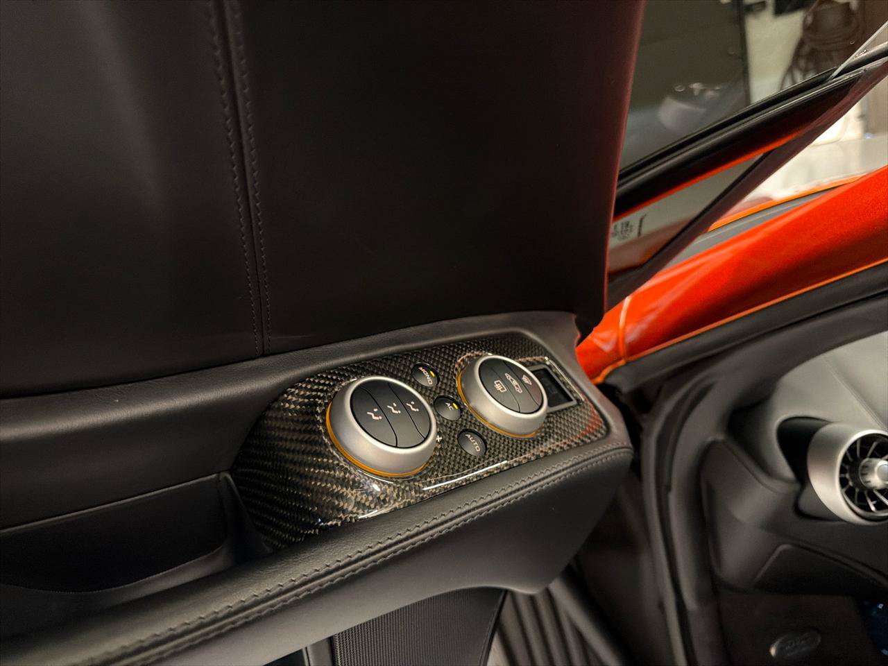 Used 2012 McLaren MP4-12C Coupe RWD image 19