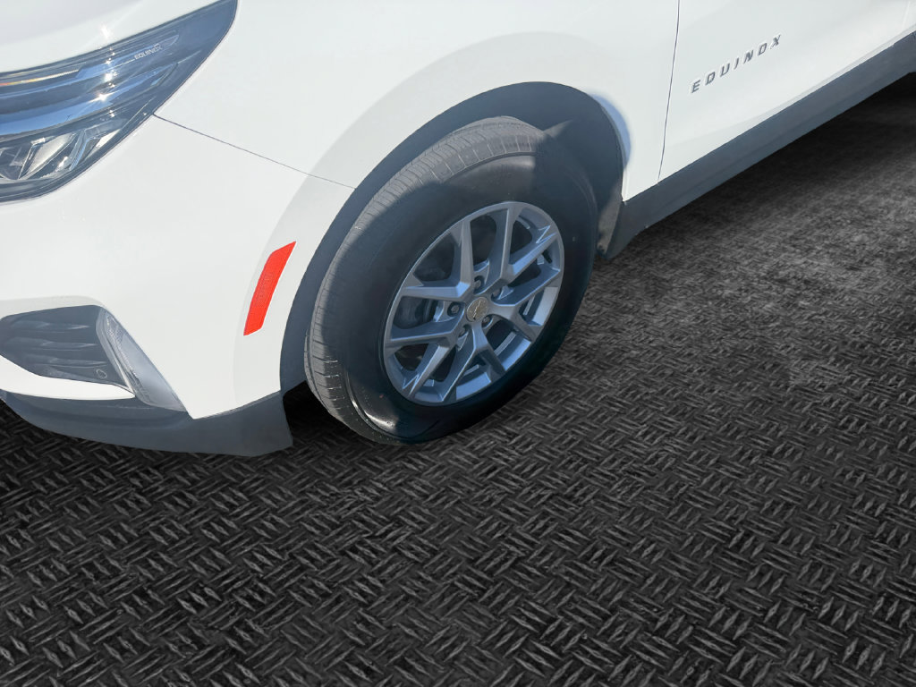 Certified 2023 Chevrolet Equinox LT AWD/4WD image 11