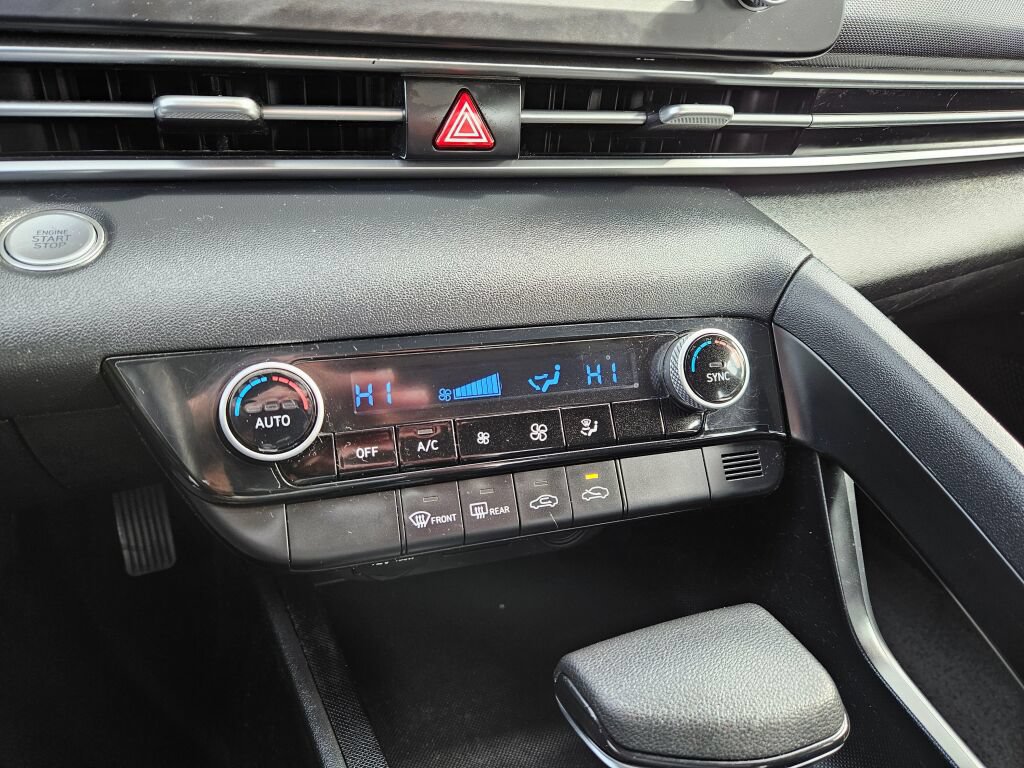 Used 2021 Hyundai Elantra SEL FWD image 20