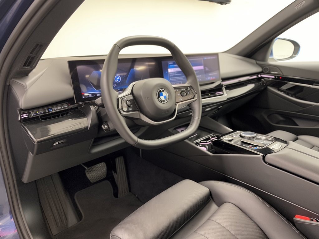Certified 2026 BMW 530i RWD image 4