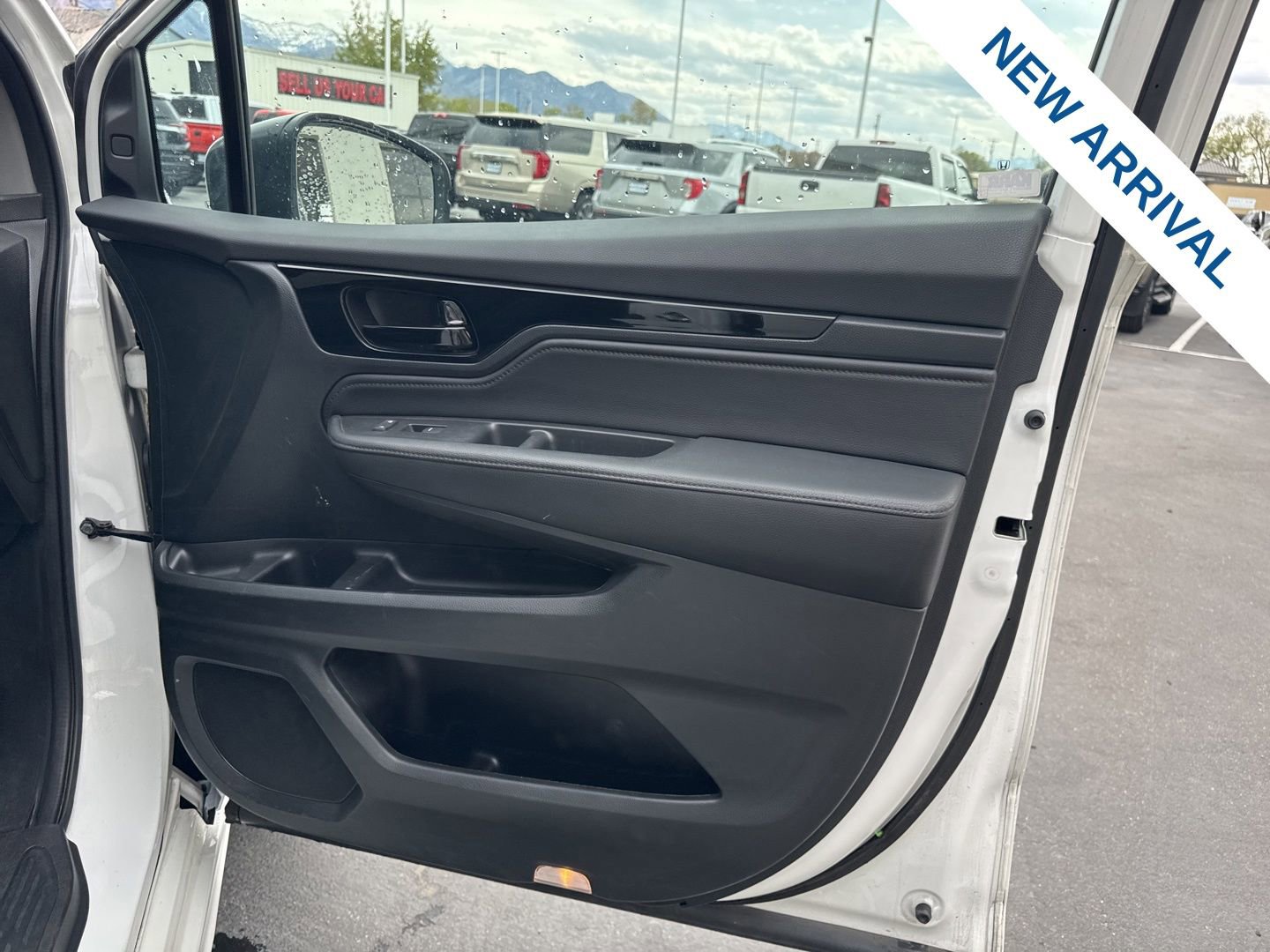 Used 2023 Honda Odyssey Touring image 10