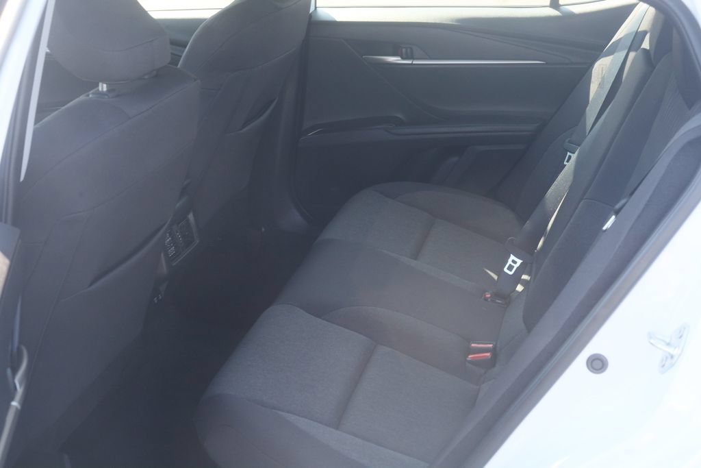 Used 2025 Toyota Camry LE w/ Convenience Package AWD/4WD image 29