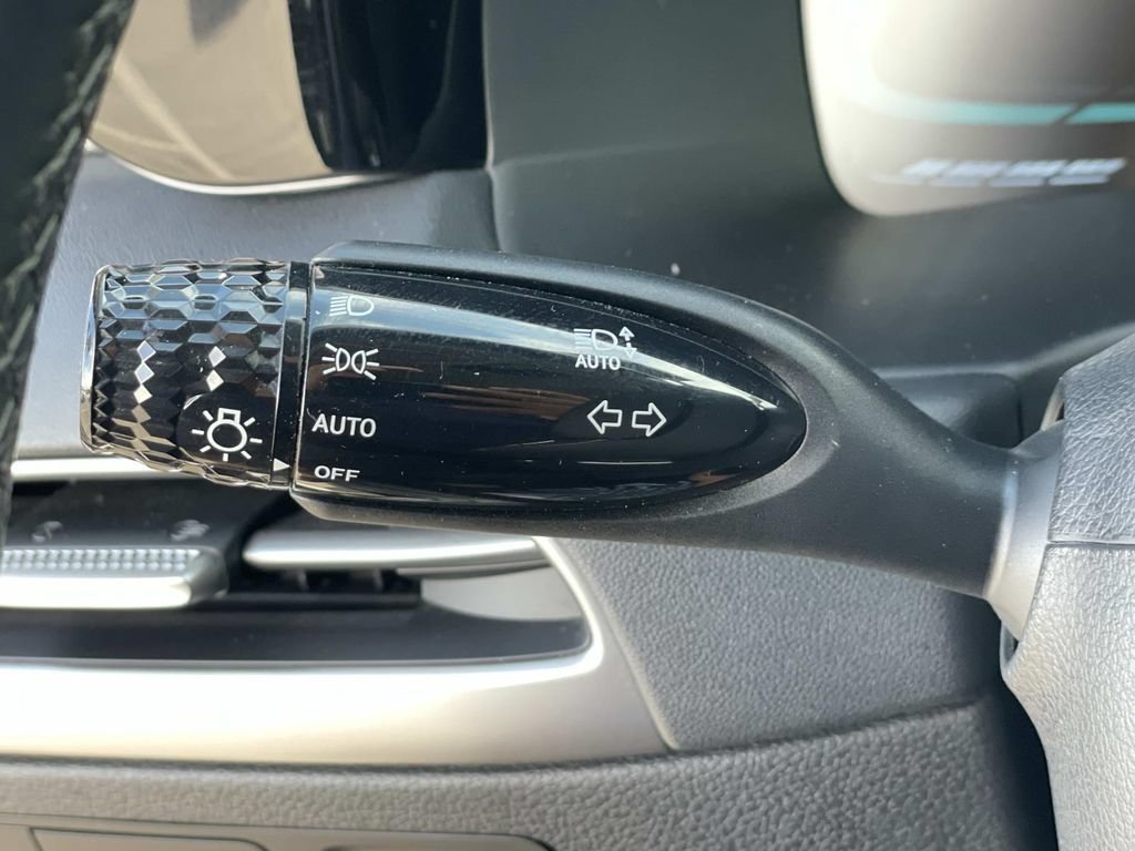 Used 2024 Hyundai Palisade SEL FWD image 18