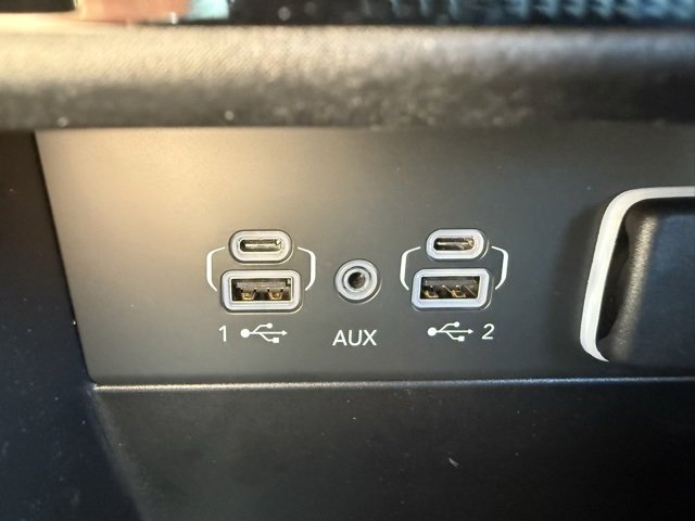 New 2025 Jeep Grand Cherokee Limited w/ Black Appearance Package image 31