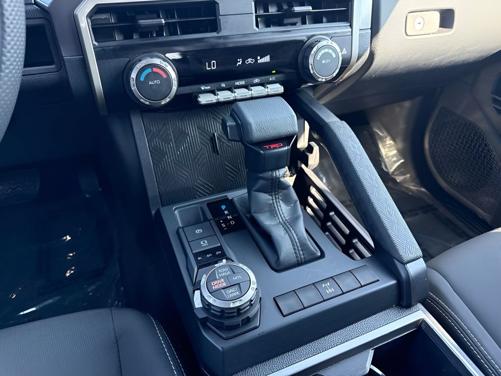Used 2026 Toyota Tacoma TRD Off-Road AWD/4WD image 13