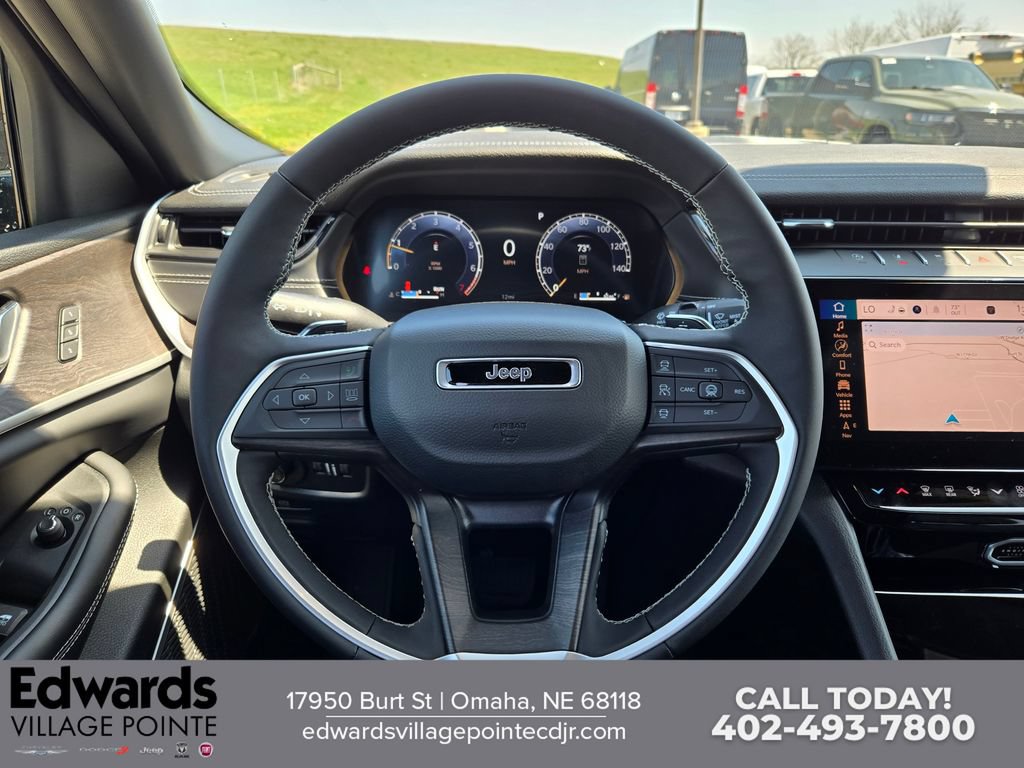 New 2026 Jeep Grand Cherokee L Limited w/ Limited Altitude Package AWD/4WD image 17