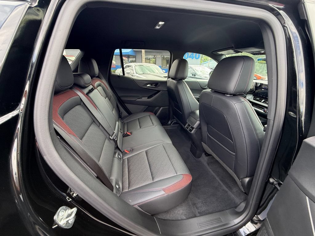 Used 2026 Chevrolet Equinox RS w/ Convenience Package III FWD image 30