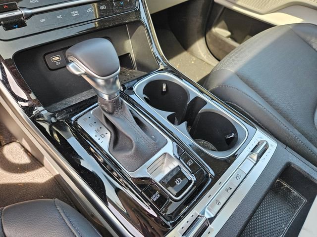 Used 2022 Kia Carnival SX Prestige image 11