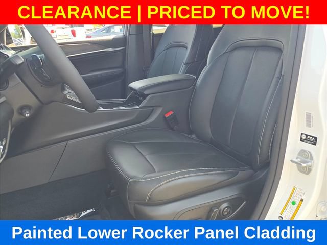Used 2026 Jeep Grand Cherokee Limited AWD/4WD image 17