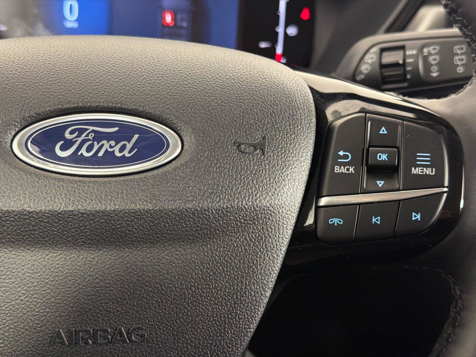Used 2025 Ford Escape SE FWD image 29