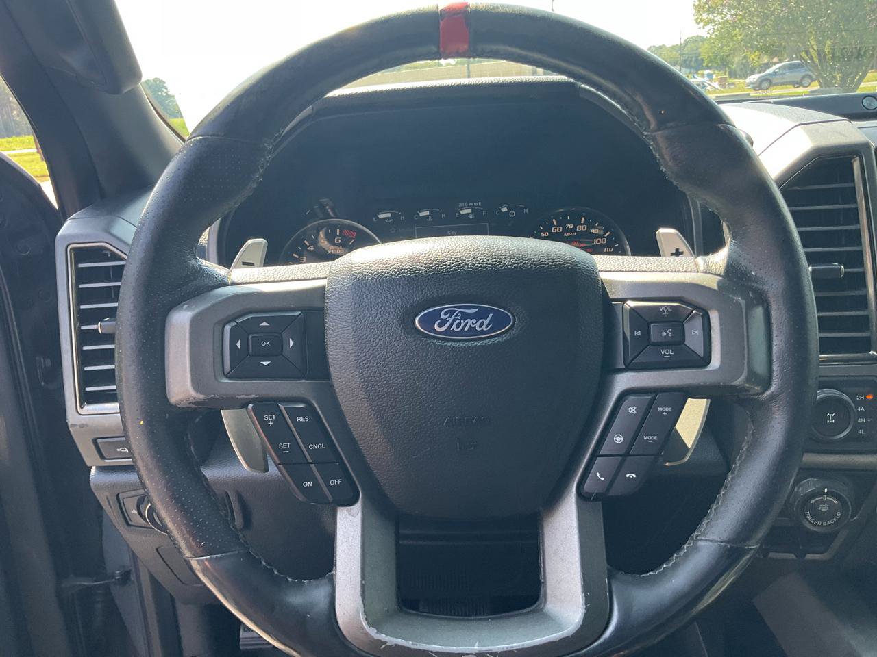 Used 2018 Ford F150 Raptor w/ Equipment Group 802A Luxury AWD/4WD image 26