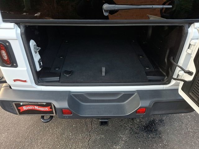 Used 2018 Jeep Wrangler Unlimited Sahara image 29