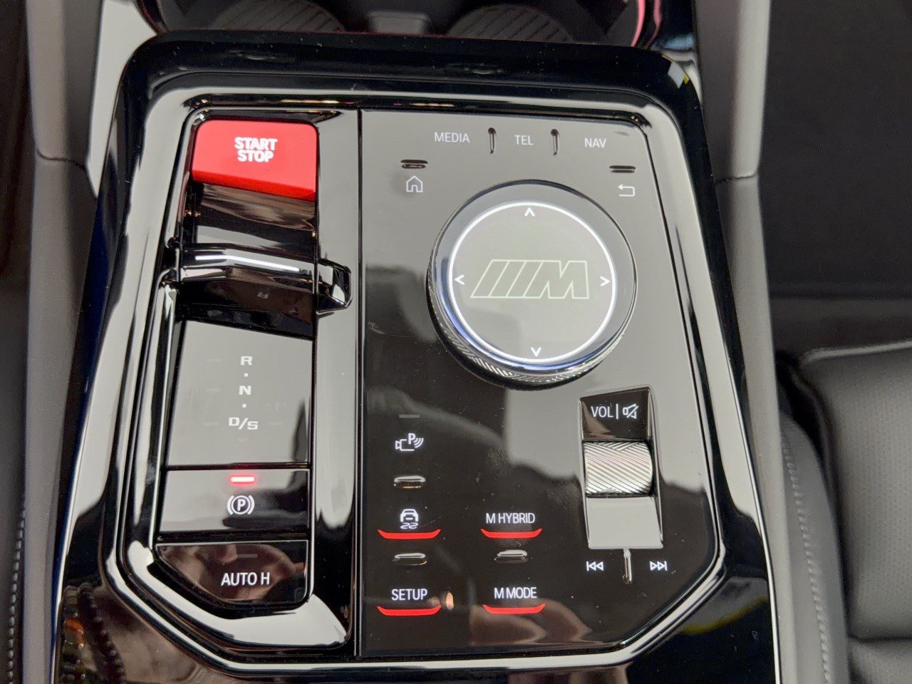New 2027 BMW M5 w/ Carbon Package AWD/4WD image 22