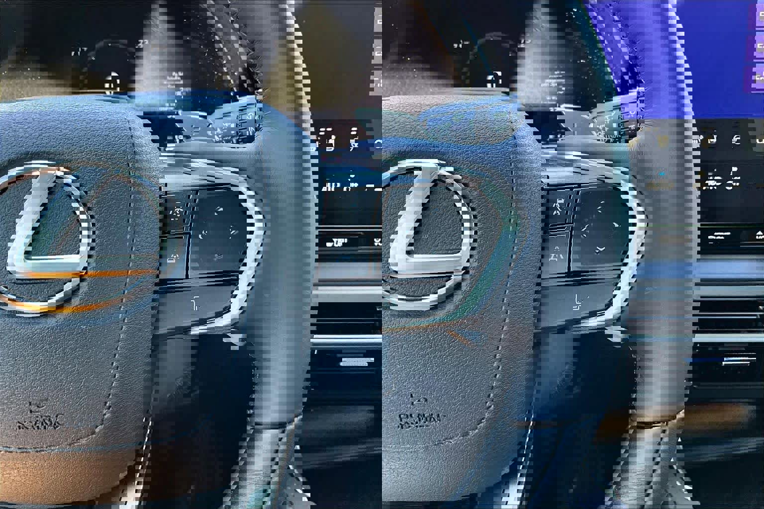 Used 2026 Lexus RX 450h Luxury image 25