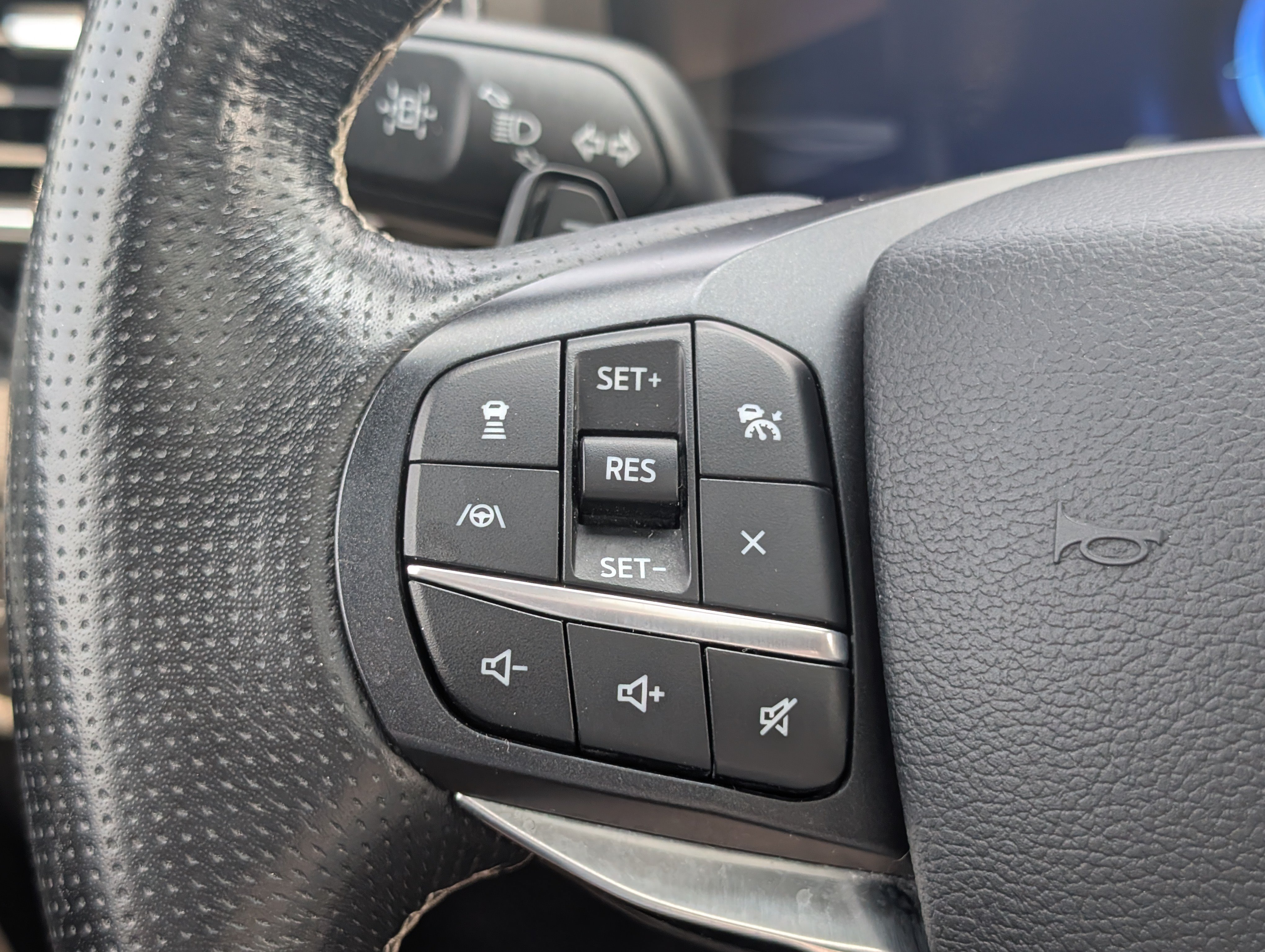 Certified 2020 Ford Explorer ST AWD/4WD image 25