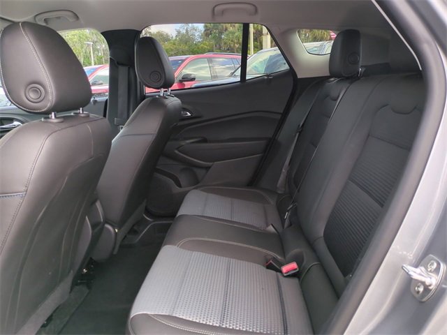 Certified 2025 Chevrolet Trax LT image 15