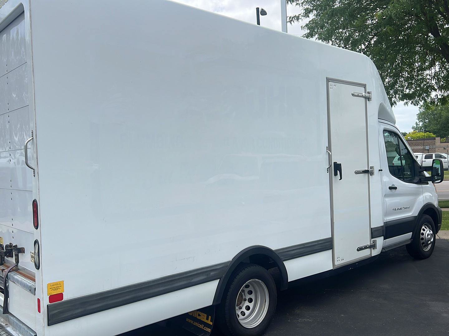 Used 2020 Ford Transit 350 Low Roof DRW RWD image 2