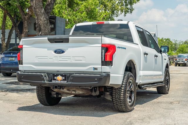 Used 2022 Ford F150 Lightning Pro image 6