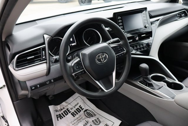 Used 2021 Toyota Camry LE image 18