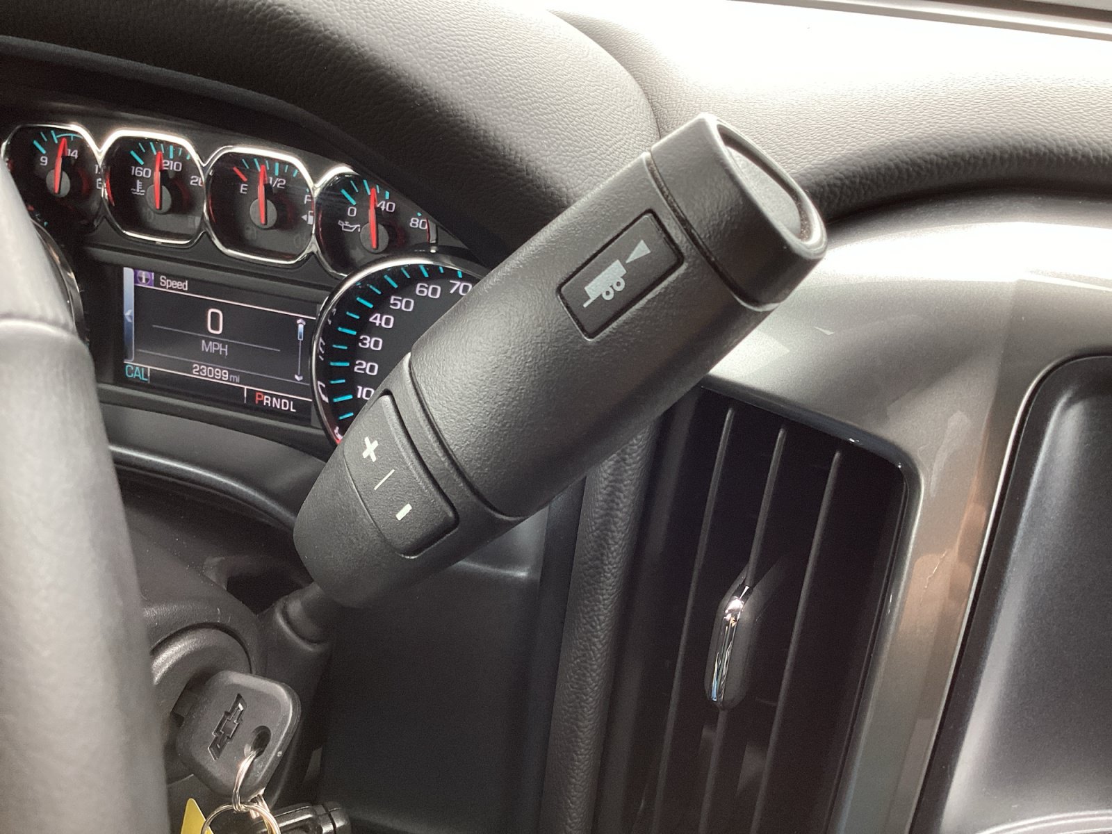 Used 2018 Chevrolet Silverado 1500 LT w/ Texas Edition RWD image 21
