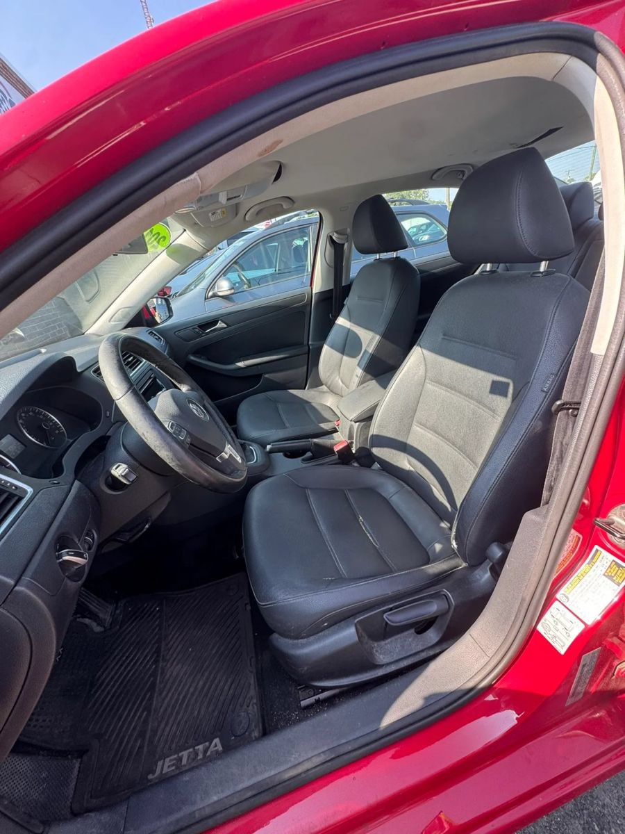 Used 2012 Volkswagen Jetta SE FWD image 10