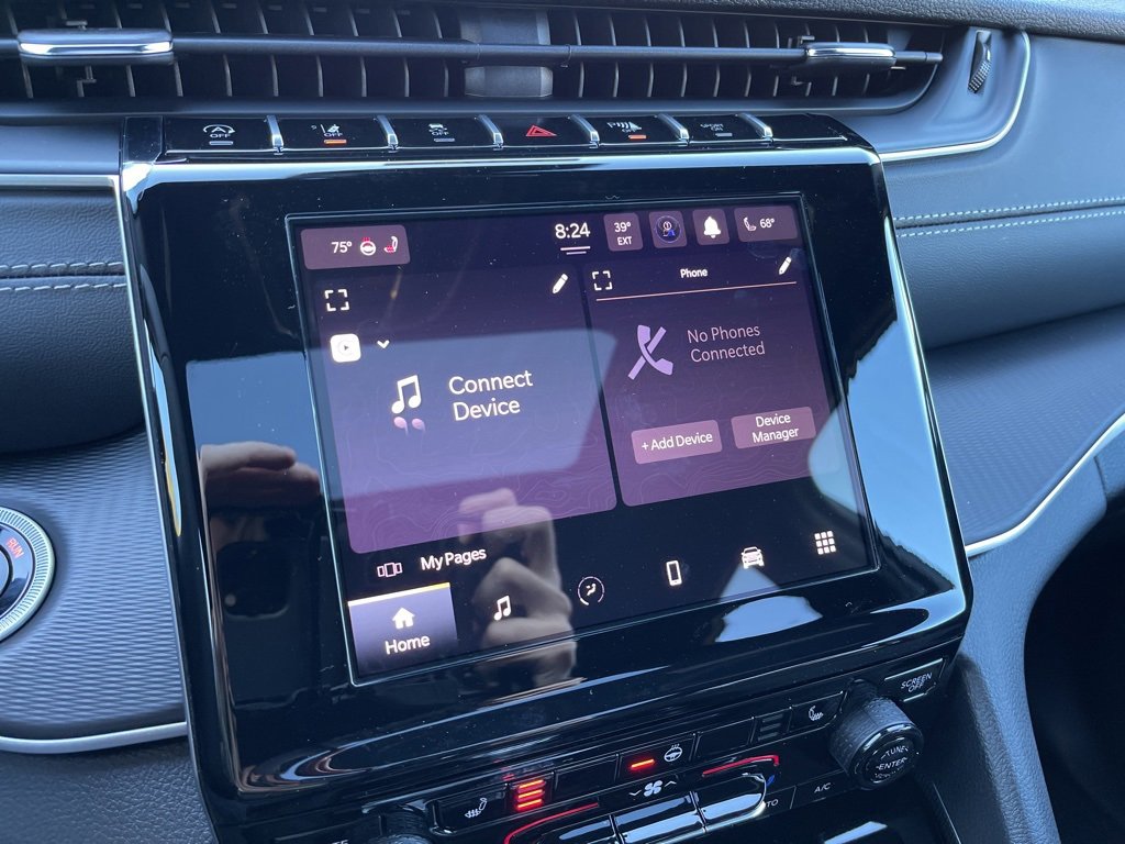 New 2025 Jeep Grand Cherokee L Altitude image 8