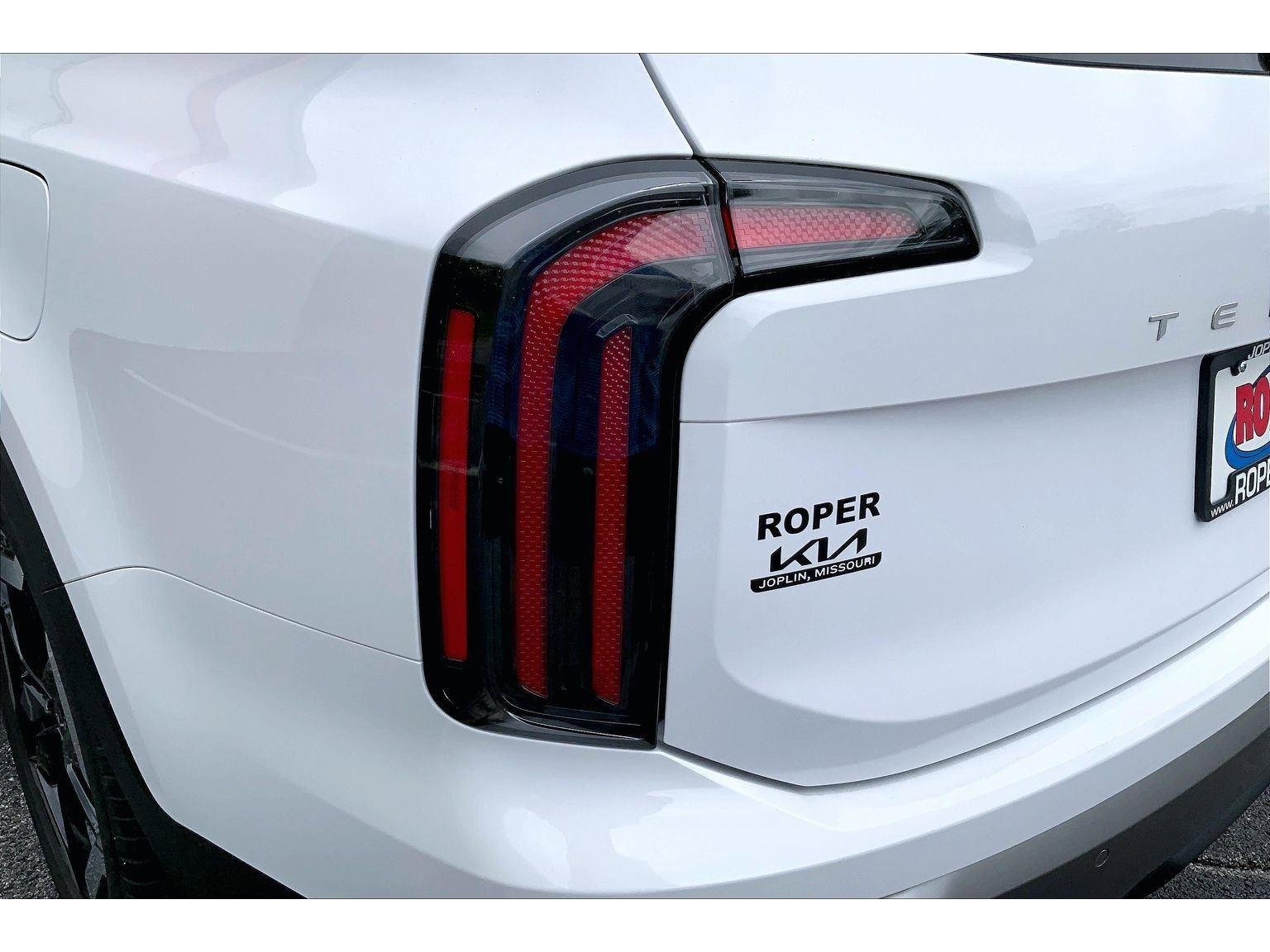 Used 2025 Kia Telluride EX image 29