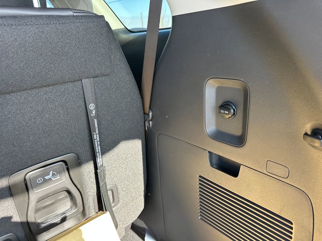 New 2026 Kia Carnival LXS image 38