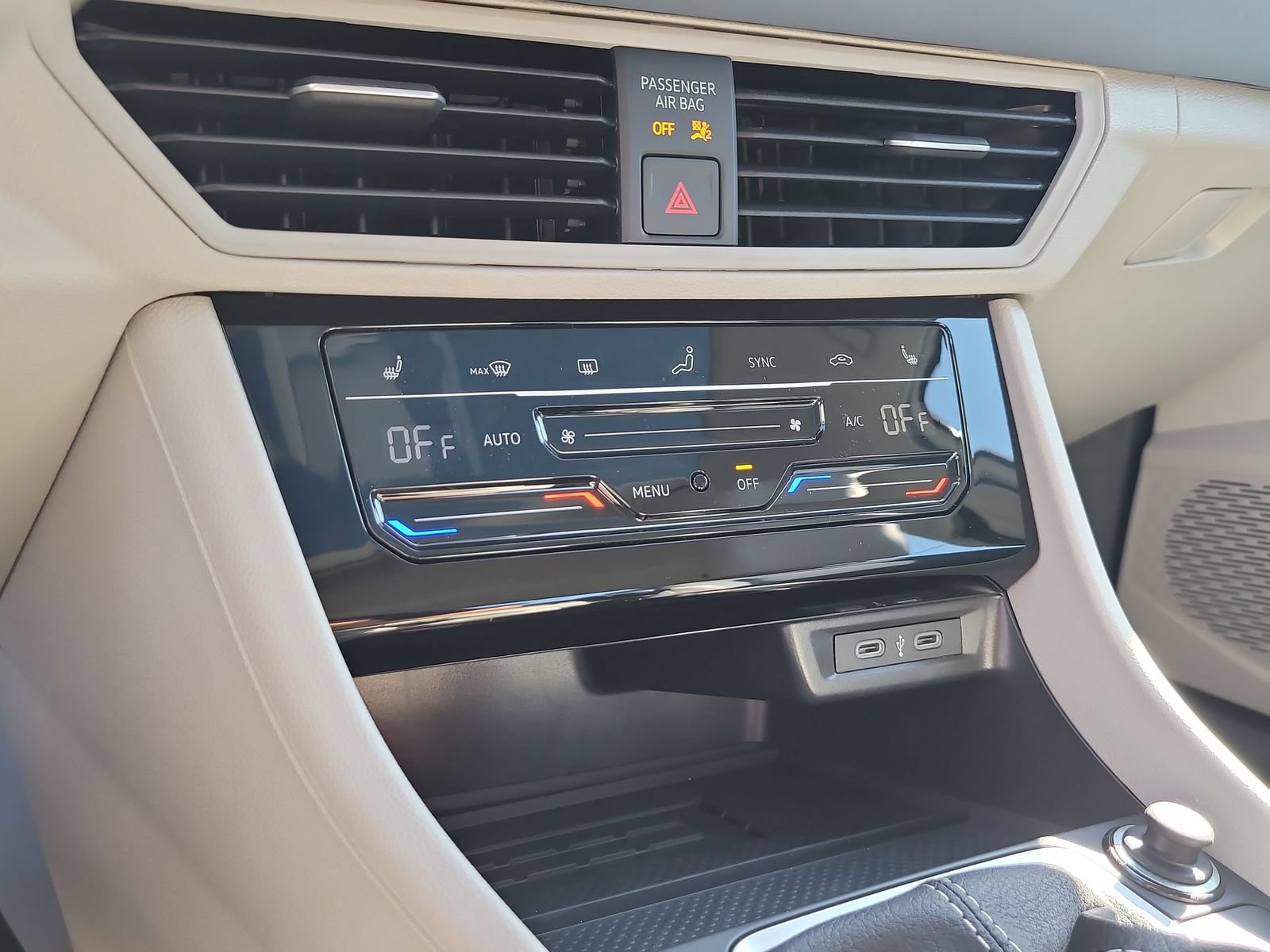 New 2026 Volkswagen Jetta SE FWD image 24