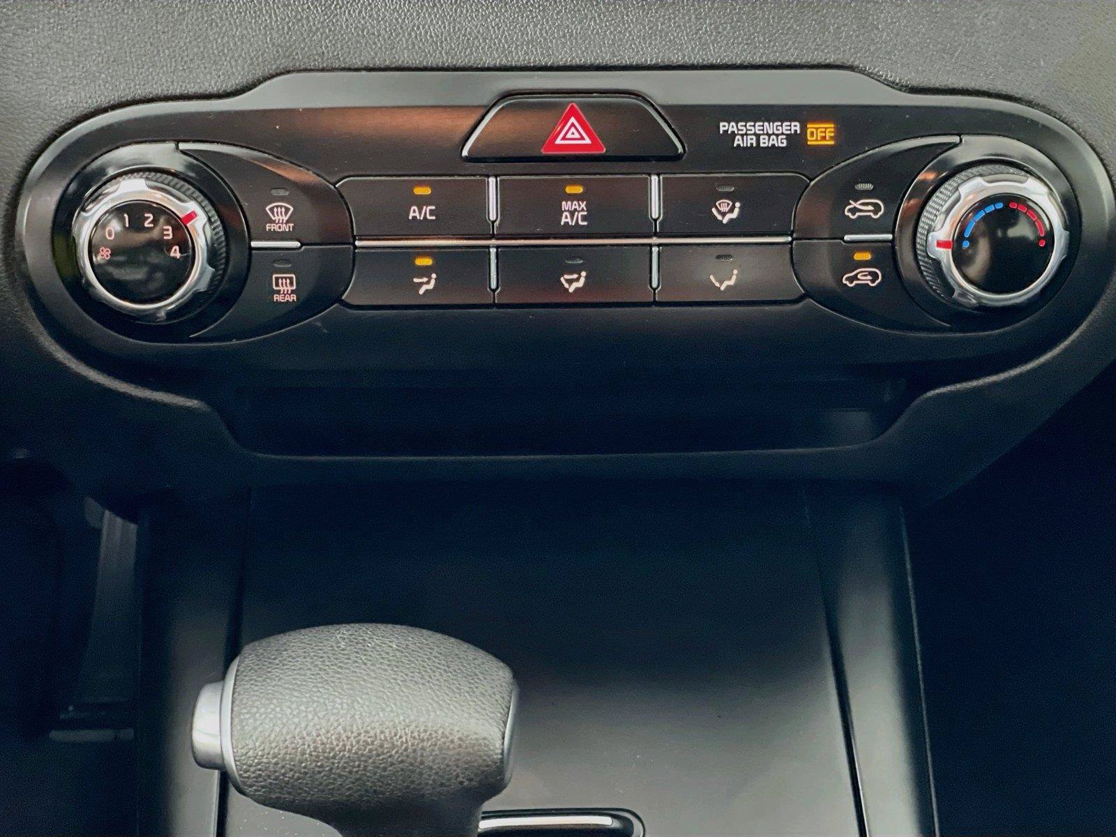 Used 2019 Kia Sorento L FWD image 19