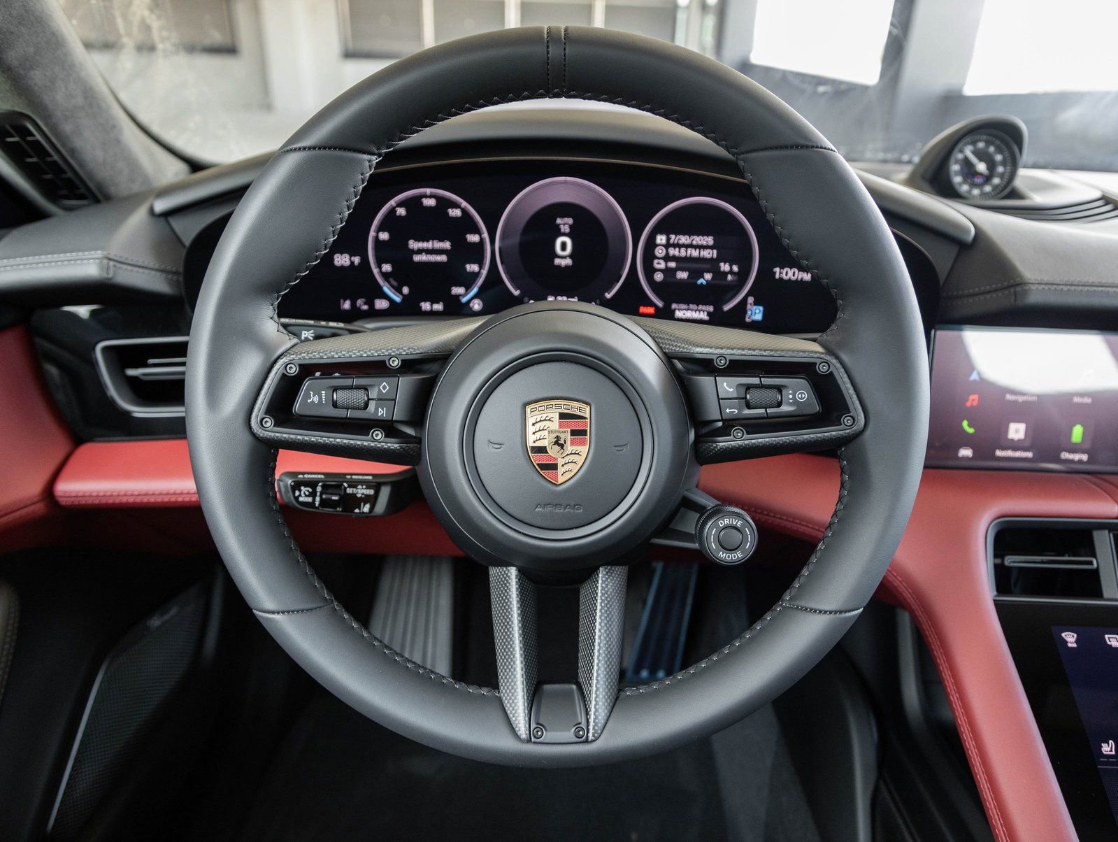 Used 2025 Porsche Taycan GTS image 10