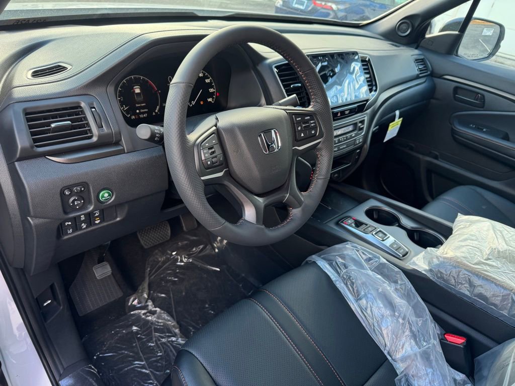 Used 2025 Honda Ridgeline TrailSport image 9