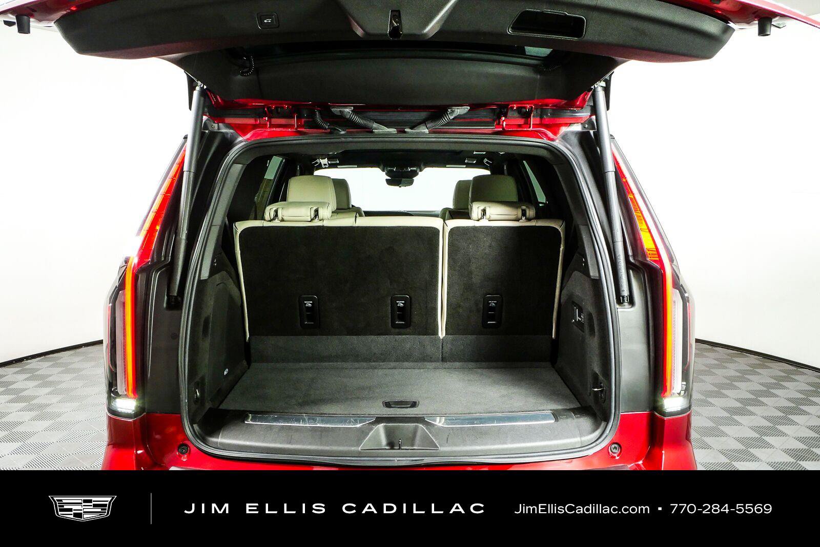 Used 2024 Cadillac Escalade Sport w/ Touring Package RWD image 32